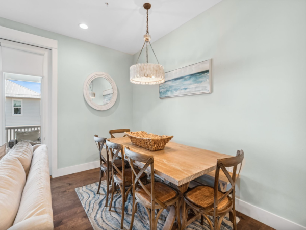 Luxury 5-Bedroom Vacation Townhome in Seagrove Beach - Golf Cart included